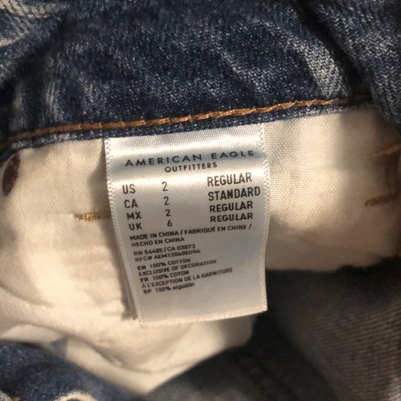 American Eagle Mom Jeans - Picture 4 of 6